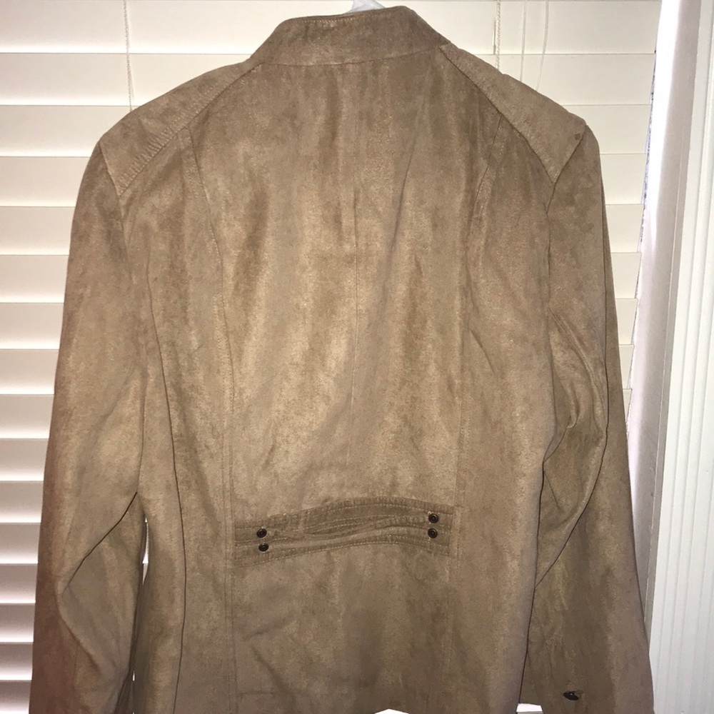Button up jacket - Picture 2 of 4